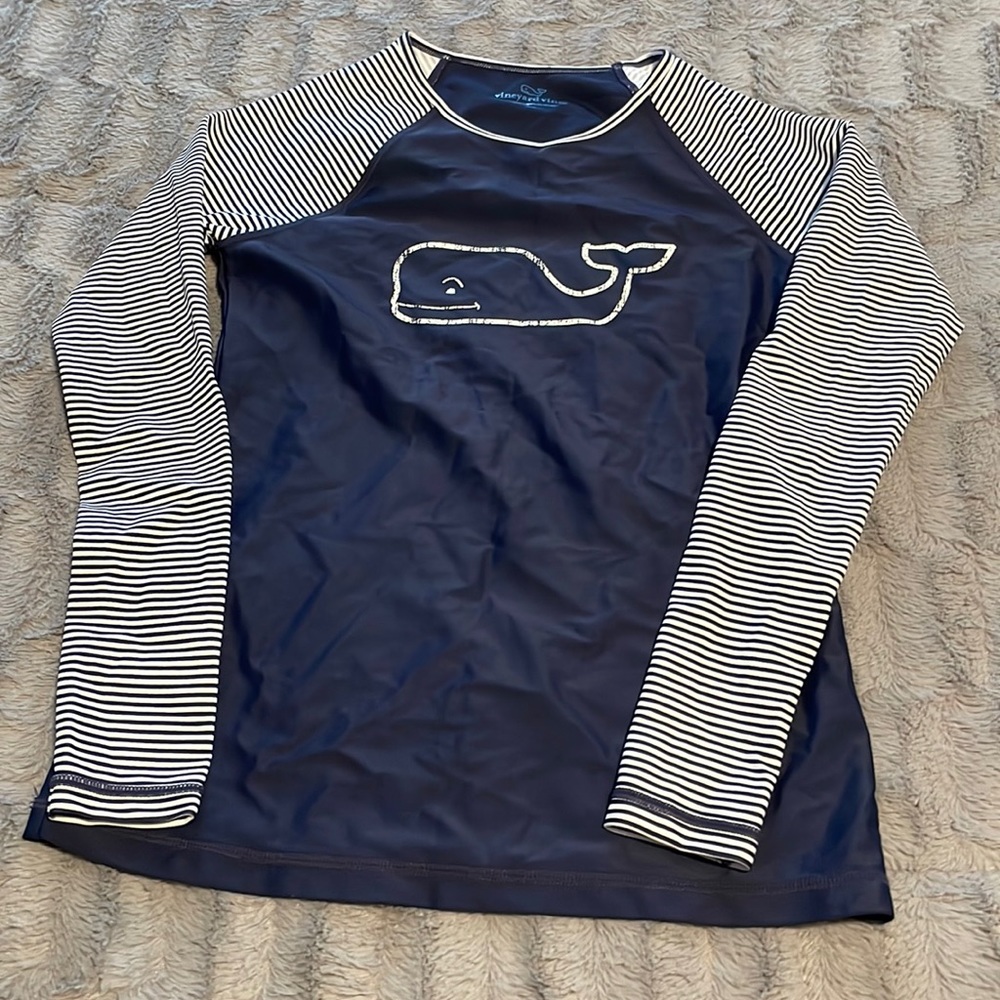 Vineyard vines rash guard